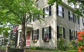 Delano Homestead Bed & Breakfast Fairhaven Ma